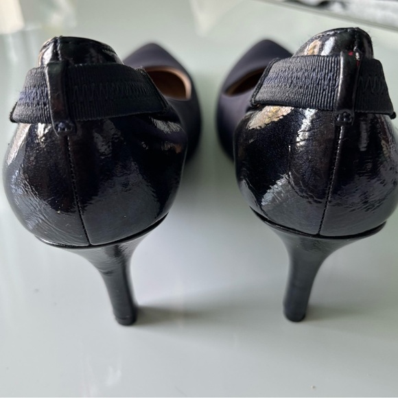 Abella Black Pointed Toe Heels - Picture 6 of 9